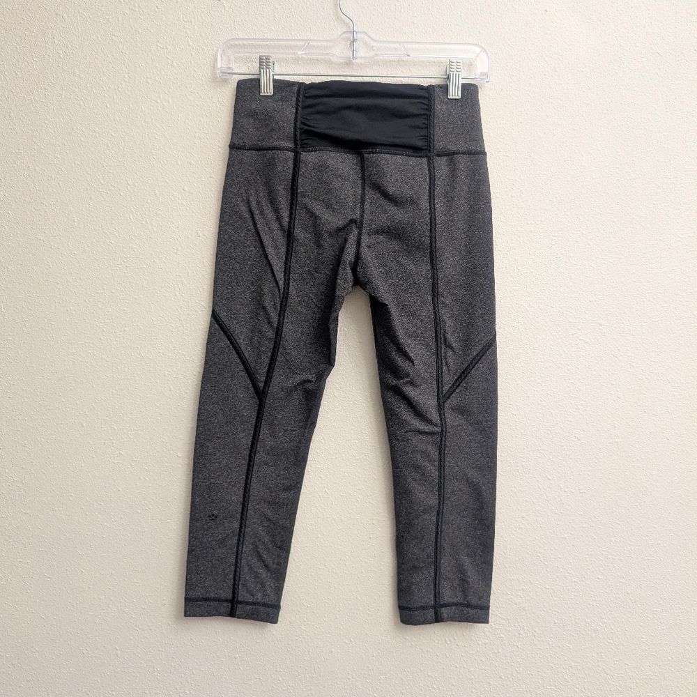 Lululemon Rehearsal Crop Leggings Heathered Black Size 6 - Picture 6 of 9